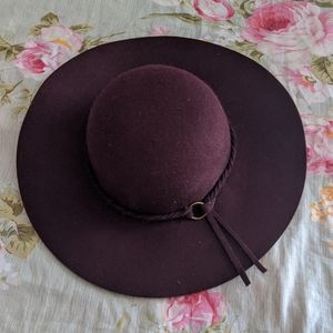 Burgundy felt floppy hat